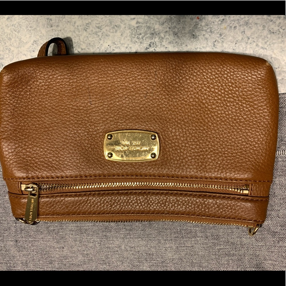 MK clutch
